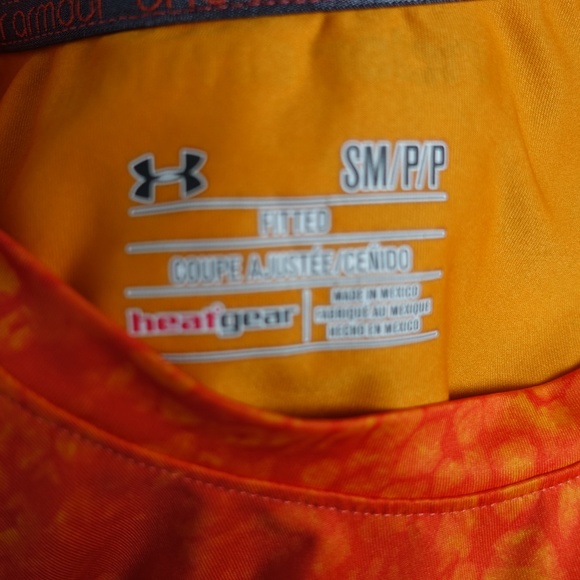 🎈Under Armour Heat Gear Top Fitted Shirt - Picture 5 of 5